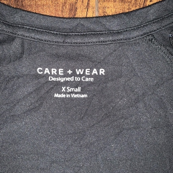 CHEST ACCESS (PORT-A-CATH) SHIRT - Picture 4 of 6